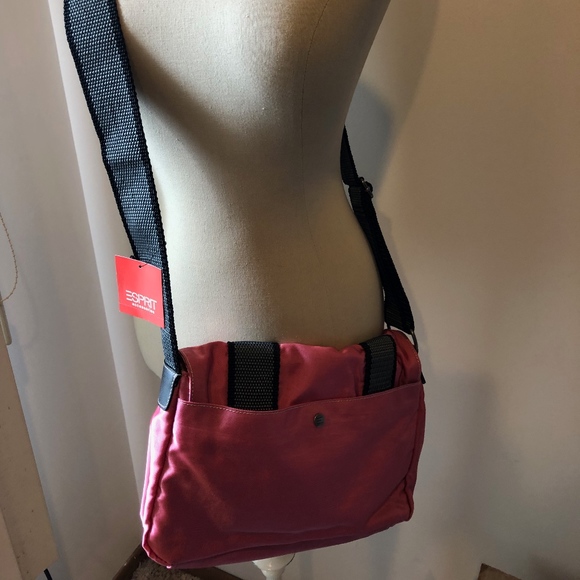 ESPRIT SOHO II PINK NYLON MESSENGER NWT -RARE - Picture 6 of 6